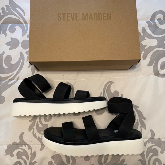NIB Steve Madden Platform Strappy Sandals Mod Adele 10 - Picture 1 of 3